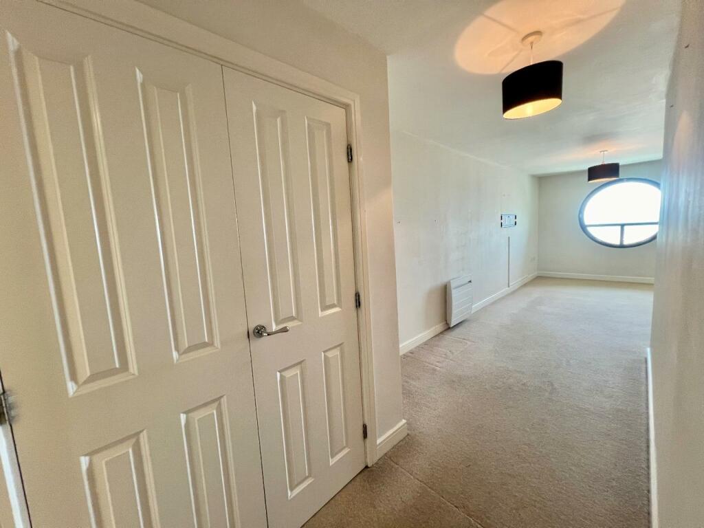 Additional image 9 of Esplanade, Porthcawl, Bridgend County Borough, CF36 3YE