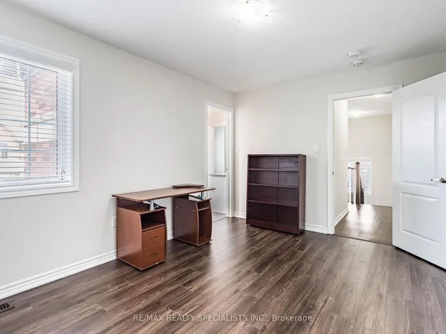 Additional image 26 of 78 Roulette Cres