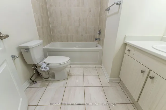 Additional image 25 of 27 Donlamont Circ