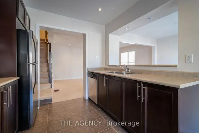 Additional image 5 of 924 Nadalin Hts