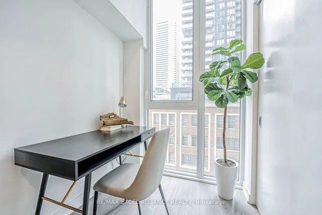 Additional image 26 of 357 King St Unit 503