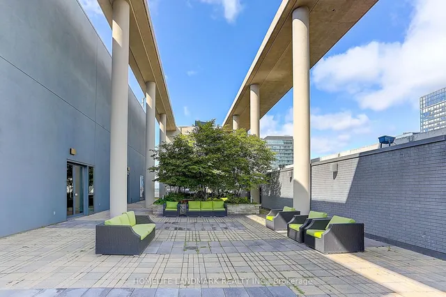 Additional image 6 of 770 Bay St Unit 1504