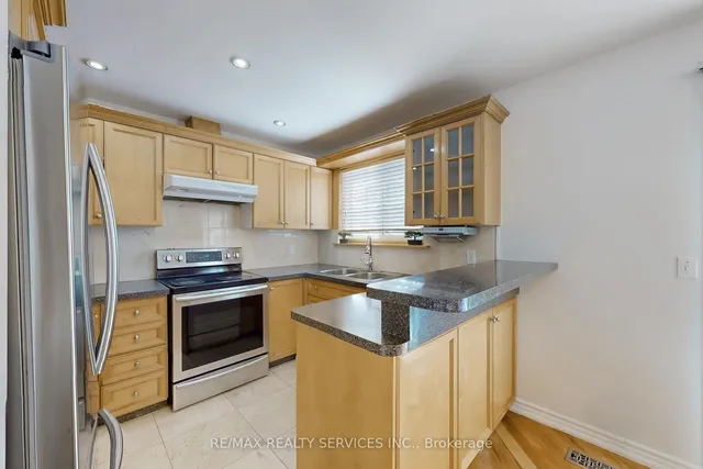 Additional image 17 of 7 Geneva Cres
