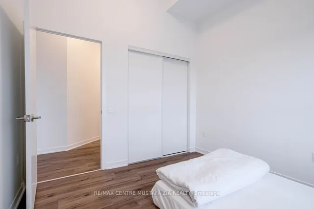 Additional image 26 of 395 Dundas St Unit 217