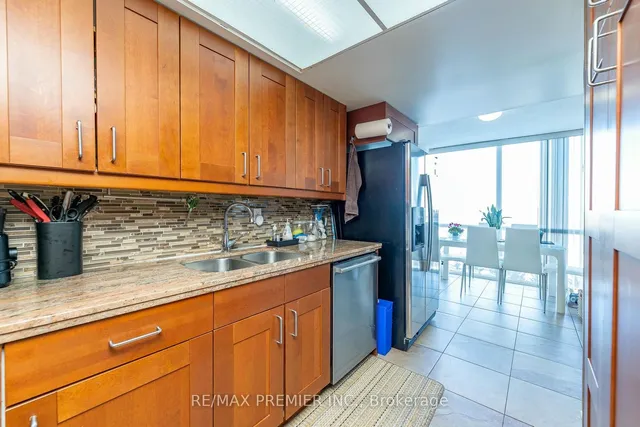 Additional image 19 of 10 Markbrook Lane Unit 1009