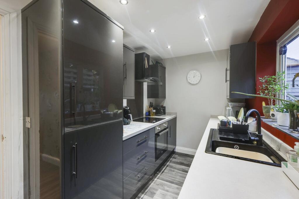 Additional image 11 of Lichfield Mount, Bradford, West Yorkshire, BD2