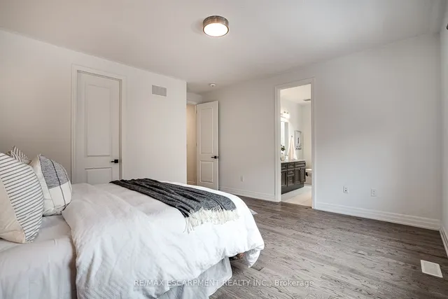 Additional image 14 of 1466 EVEREST Cres