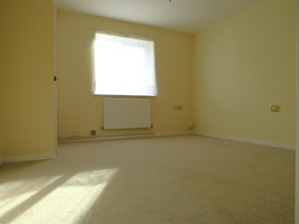 Bramley Lane, Trowbridge photo 3