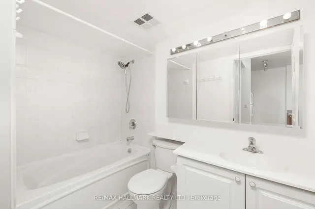 Additional image 13 of 909 Bay St Unit 709