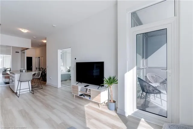 Additional image 13 of 2007 James St Unit 407