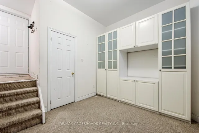 Additional image 30 of 114 Tisdale Ave