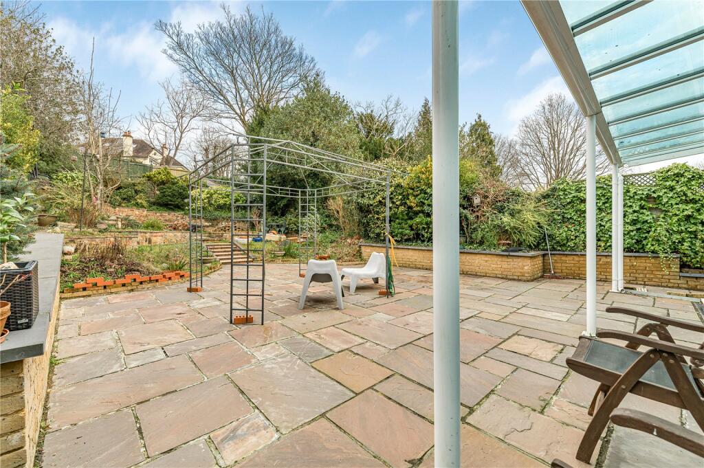 Additional image 12 of Cromwell Avenue, Bromley, BR2