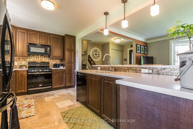 Additional image 13 of 5222 Bromley Rd