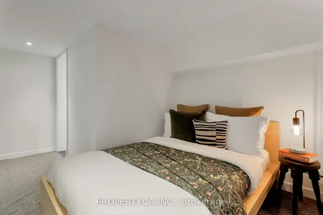 Additional image 26 of 8 Humbert St