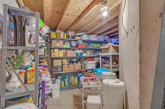 Additional image 38 of 21 Sprucelands Ave