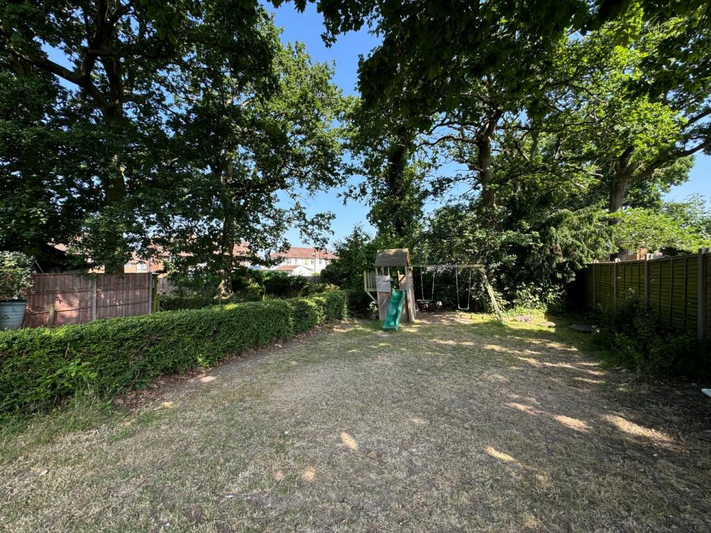 Additional image 20 of Laburnum Way, Bromley, BR2