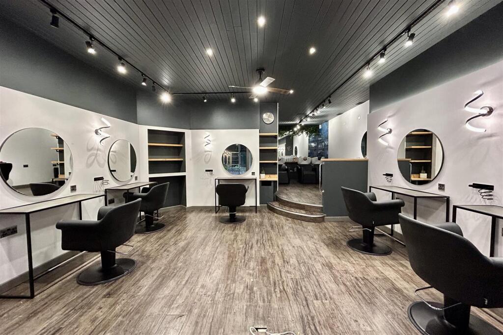 Additional image 7 of Prime Retail/Salon Space in Clevedon’s Victorian Hill Road