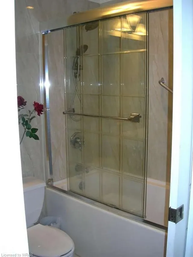 Additional image 17 of 5250 Lakeshore Rd Unit 201