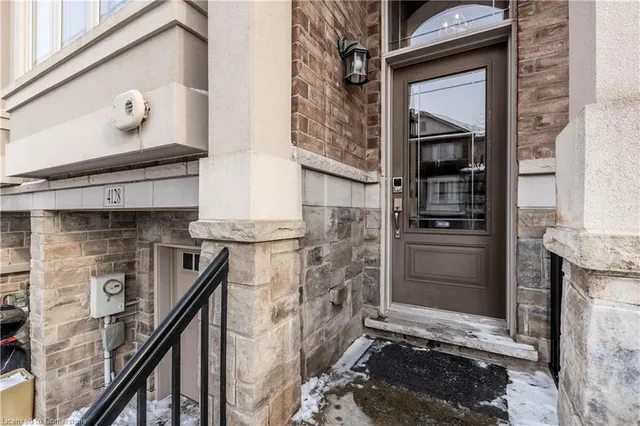 Additional image 5 of 4128 Galileo Common