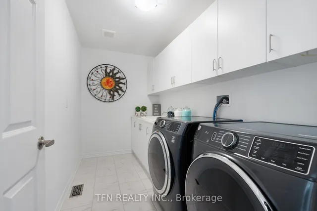 Additional image 21 of 541 Kennedy Circ