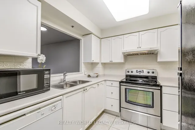 Additional image 11 of 100 Burloak Dr Unit 2405