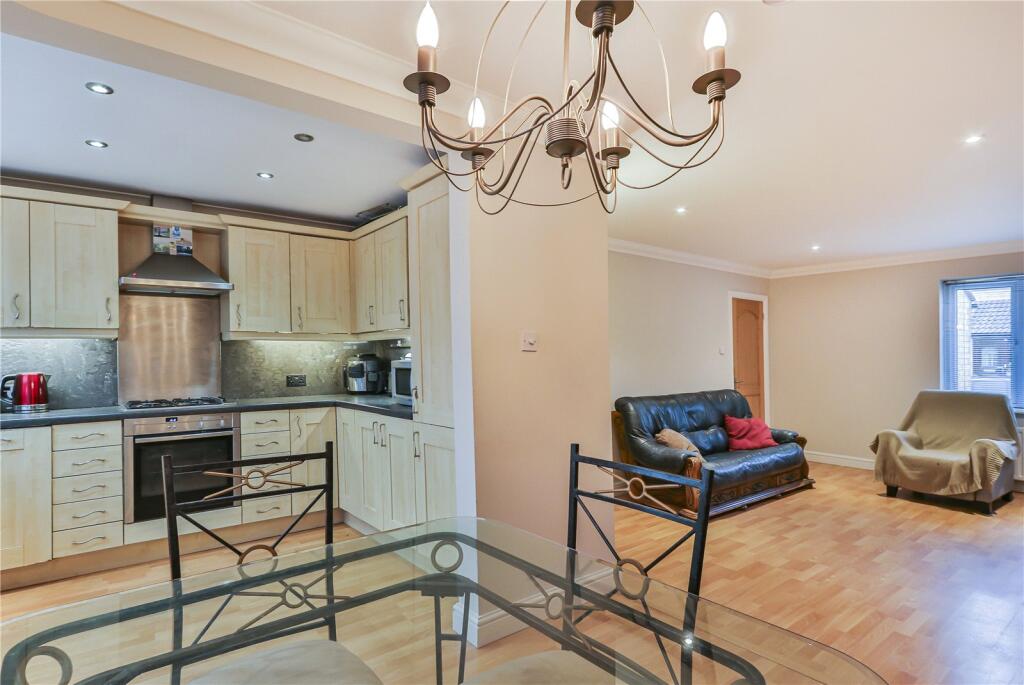 Additional image 8 of Ashburton Gardens, Ensbury Park, Bournemouth, BH10