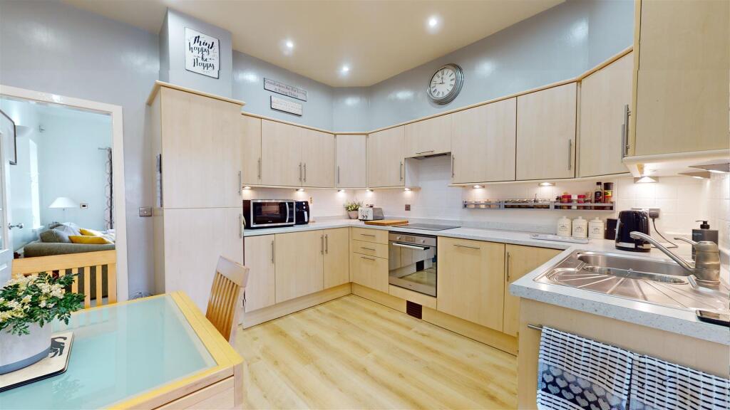 Additional image 4 of 394a Beacon Road, Wibsey, Bradford