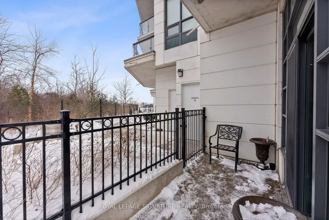 Additional image 32 of 840 Queens Plate Dr Unit 104