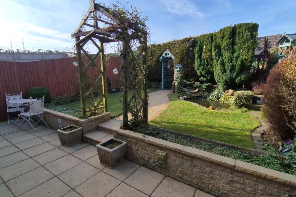 Additional image 16 of St. Brades Close, Oldbury, B69