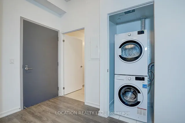 Additional image 16 of 32 Forest Manor Rd Unit 202