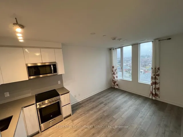 Additional image 3 of 3100 Keele St Unit 509