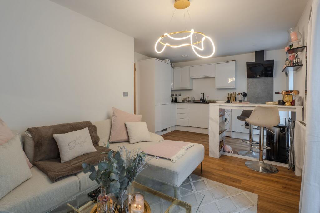 Additional image 2 of Lichfield Street, Tamworth, B79