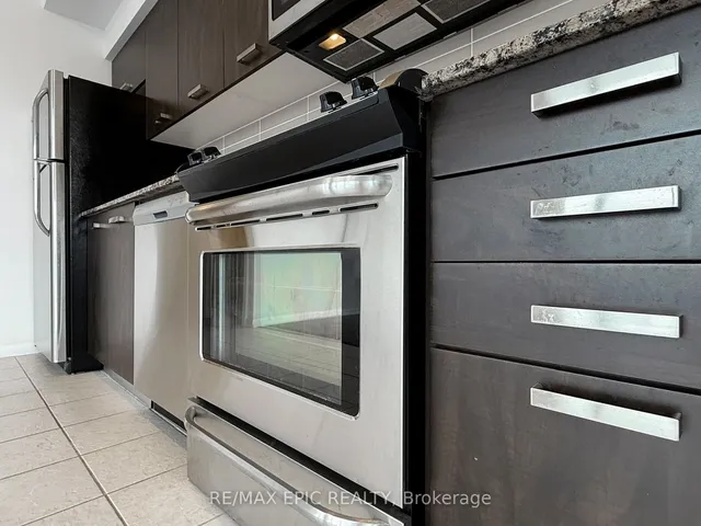 Additional image 22 of 832 Bay St Unit 3208