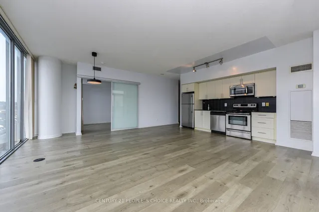 Additional image 13 of 105 The Queensway Unit 610