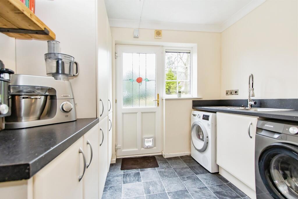 Additional image 12 of Were Close, Warminster