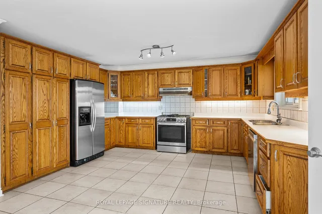 Additional image 11 of 599 Glencairn Ave