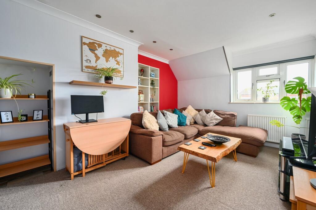 Additional image 10 of Rosslyn Avenue, Shoreham, West Sussex, BN43