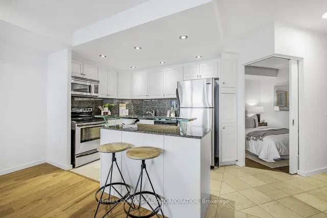 Additional image 7 of 218 Queens Quay Unit 910