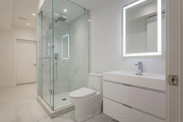 Additional image 38 of 241A Evelyn Ave