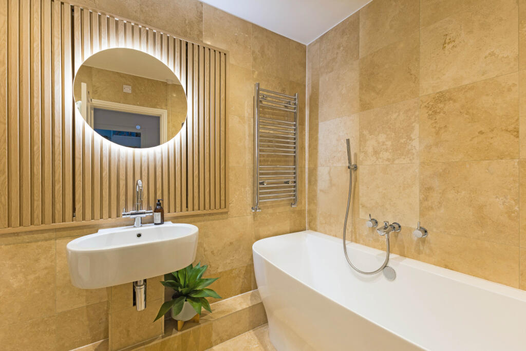 Additional image 15 of Station Road, Welham Green, AL9