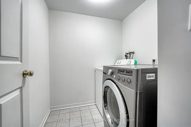 Additional image 15 of 19 Rosebank Dr Unit 903