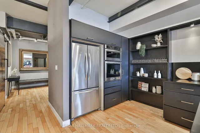 Additional image 7 of 326 Carlaw Ave Unit 215