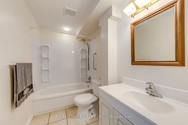 Additional image 35 of 566 Blenheim Cres