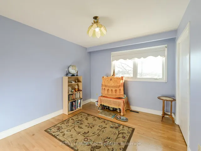 Additional image 19 of 7660 Darcel Ave