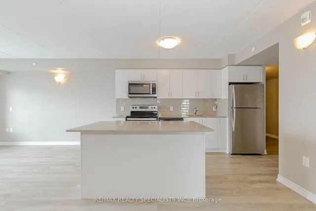 Additional image 14 of 716 Main St Unit 711