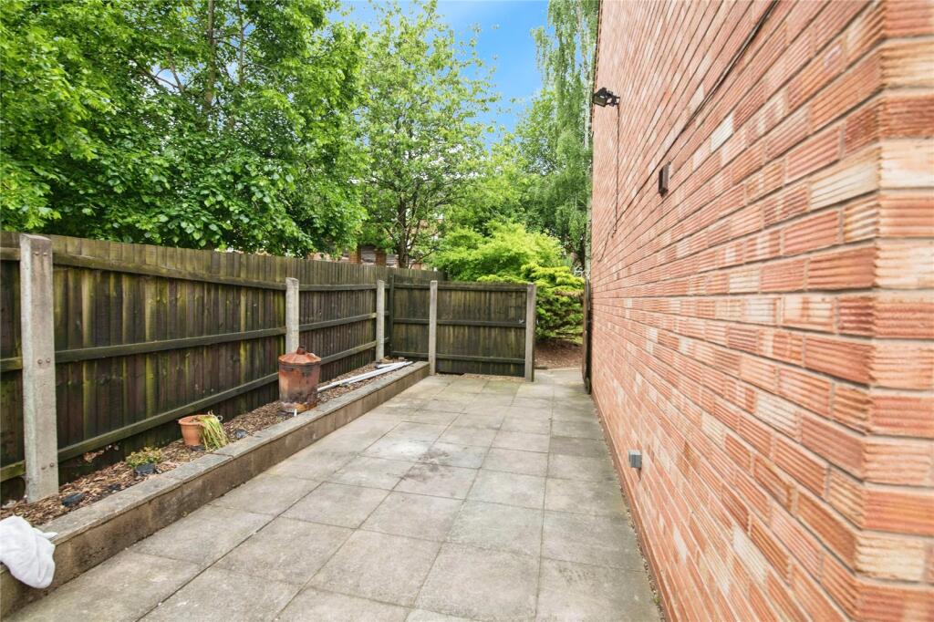 Additional image 16 of Foxlydiate Crescent, Redditch, Worcestershire, B97