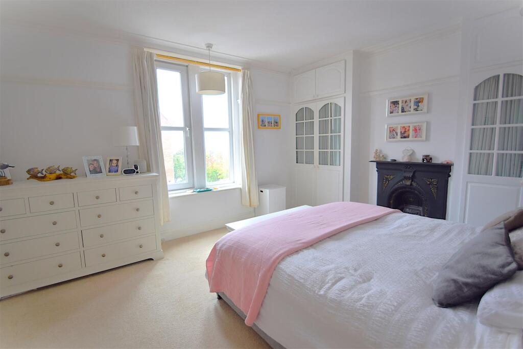 Additional image 18 of Old Barrow Hill, Shirehampton