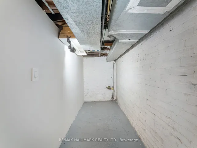 Additional image 37 of 49 Dearbourne Ave