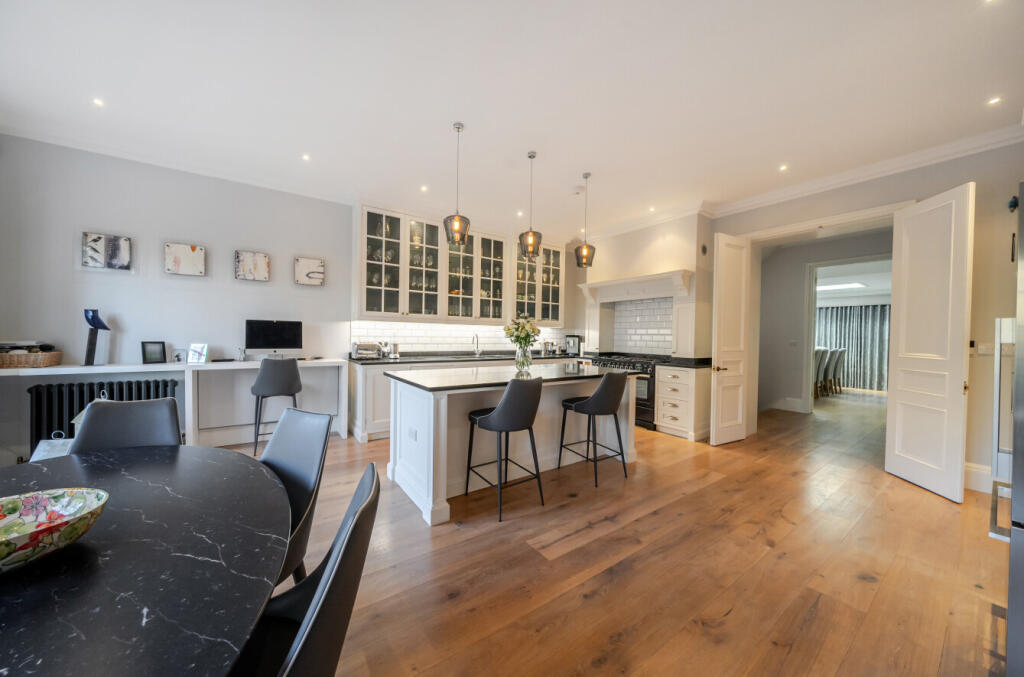 Additional image 10 of Woodclyffe Drive, Chislehurst, Kent, BR7