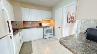 Additional image 5 of 500 Green Rd